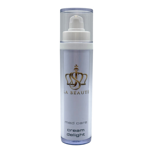 Flasche der JS La Beauté Cream Delight aus der Med Care Serie mit Pumpspender – schlankes Design in Weiß und goldfarbenem Logo.